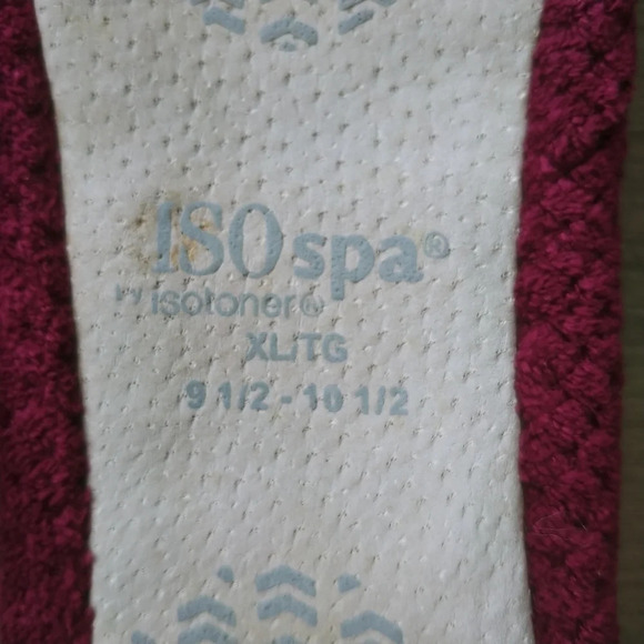 Isotoner ISOspa Non-Slip Slippers XL/9.5-10 Burgundy 2 Pairs - Picture 7 of 8